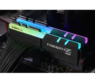 G.Skill Trident Z RGB (For AMD) F4-3600C18D-16GTZRX module de mémoire 16 Go 2 x 8 Go DDR4 3600 MHz