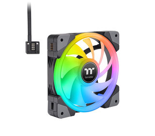 Thermaltake SWAFAN EX14 RGB PC Cooling Fan TT Premium Edition Boitier PC Refroidisseur d'air 14 cm Noir 3 pièce(s)