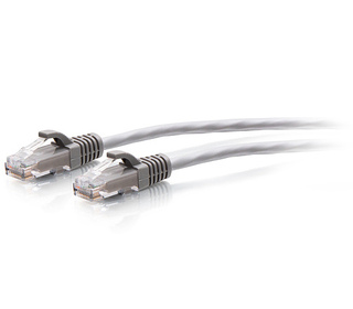C2G Câble de raccordement Ethernet fin Cat6a non blindé (UTP) avec protection anti-accrochage de 0,6 m - Gris