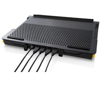 Targus Chill Mat+ with 4-Port Hub