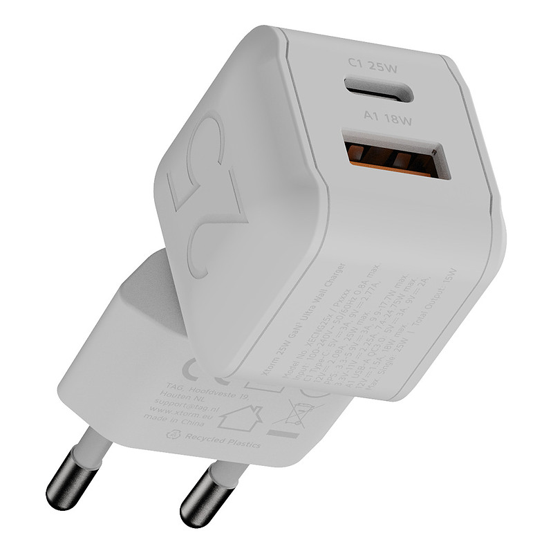 Xtorm XECNG250 chargeur d'appareils mobiles Universel Blanc USB Charge rapide Intérieure